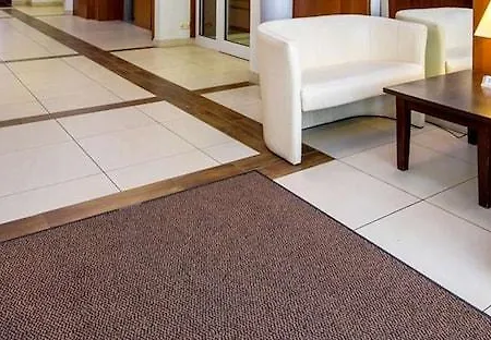 Western Portos Szálloda Varsó