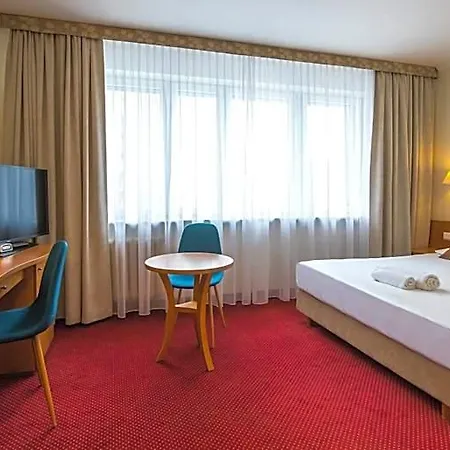 Western Portos Hotel 3*