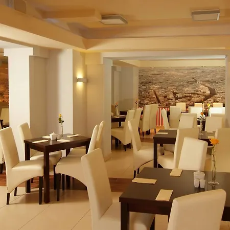 Western Portos Hotel Warszawa